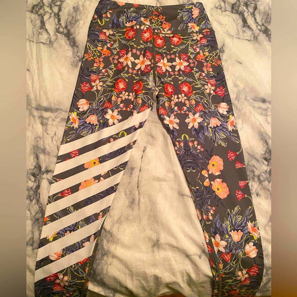 Victoria secret leggings